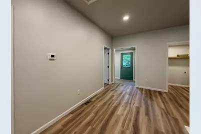 913 W Tremont Street, Champaign, IL 61821 - Photo 13