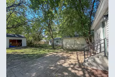 913 W Tremont Street, Champaign, IL 61821 - Photo 37