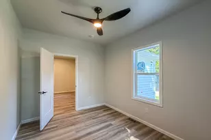 913 W Tremont St, Champaign, IL 61821 - Photo 21