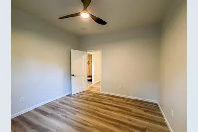 913 W Tremont Street, Champaign, IL 61821 - Photo 27