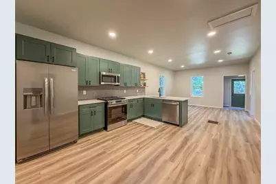 913 W Tremont Street, Champaign, IL 61821 - Photo 15