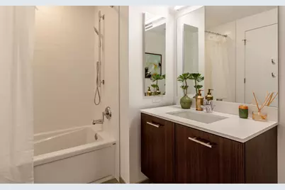 1640 W Division Street #902, Chicago, IL 60622 - Photo 9