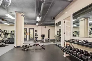 5555 N Sheridan Rd, Chicago, IL 60640 - Photo 17