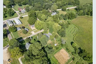409 N Erickson Street, Bishop Hill, IL 61419 - Photo 23