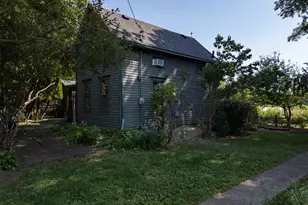 409 N Erickson St, Bishop Hill, IL 61419 - Photo 3