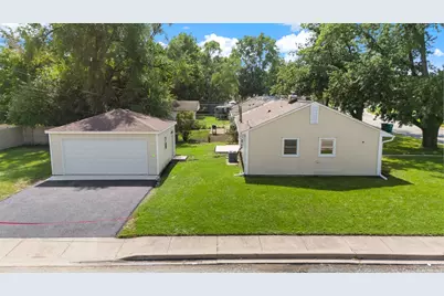 2106 Webster Avenue, Joliet, IL 60436 - Photo 23