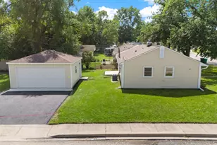 2106 Webster Ave, Joliet, IL 60436 - Photo 23
