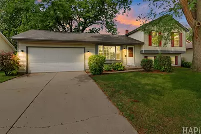 5014 W Greenbrier Drive, McHenry, IL 60050 - Photo 1