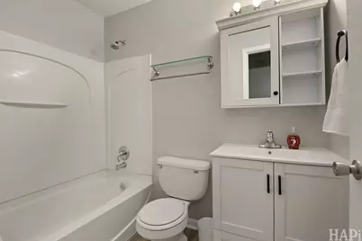 5014 W Greenbrier Drive, McHenry, IL 60050 - Photo 17