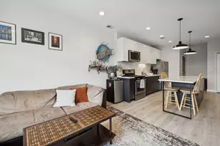713 N Milwaukee Ave, Chicago, IL 60642 - Photo 9