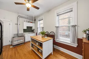 1433 W Superior St, Chicago, IL 60642 - Photo 5