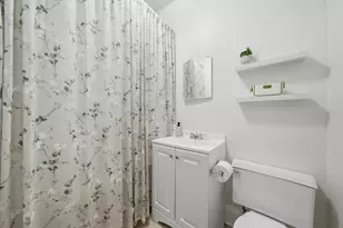 1433 W Superior St, Chicago, IL 60642 - Photo 11