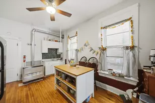 1433 W Superior St, Chicago, IL 60642 - Photo 5