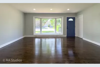 4256 Golf Road, Skokie, IL 60076 - Photo 5