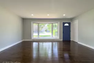 4256 Golf Rd, Skokie, IL 60076 - Photo 5