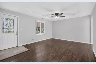 1721 Kelly Avenue, Crest Hill, IL 60403 - Photo 7