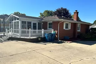 533 Woodview Ave, Elk Grove Village, IL 60007 - Photo 31