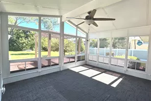533 Woodview Ave, Elk Grove Village, IL 60007 - Photo 21