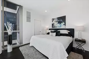 110 W Superior St, Chicago, IL 60654 - Photo 13