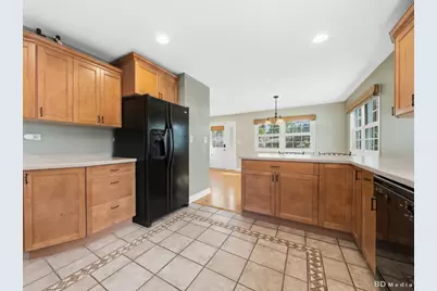 401 Division Street, Saint Charles, IL 60174 - Photo 15