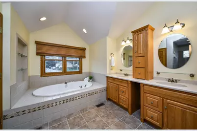 3S370 Curtis Avenue, Warrenville, IL 60555 - Photo 17