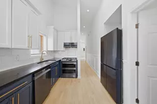 4550 S McDowell Ave, Chicago, IL 60609 - Photo 11
