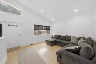 4550 S McDowell Ave, Chicago, IL 60609 - Photo 3