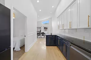 4550 S McDowell Ave, Chicago, IL 60609 - Photo 13