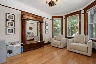 2335 W Walton St, Chicago, IL 60622 - Photo 3