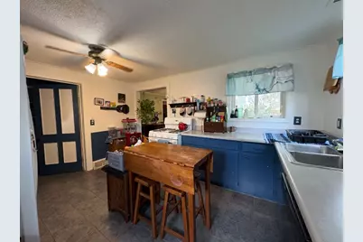 201 S Barber Avenue, Polo, IL 61064 - Photo 9