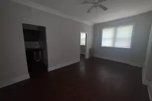6748 N Ashland Ave, Chicago, IL 60626 - Photo 3