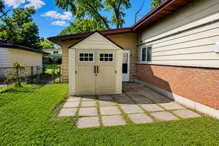 322 Sioux St, Park Forest, IL 60466 - Photo 13