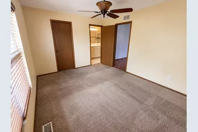 125 Hamlet Circle, Montgomery, IL 60538 - Photo 11