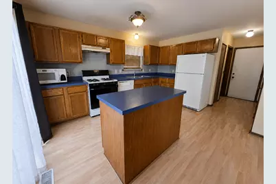125 Hamlet Circle, Montgomery, IL 60538 - Photo 5