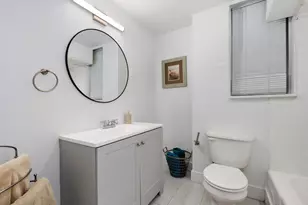 1812 W Erie St, Chicago, IL 60622 - Photo 11