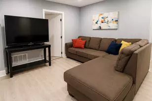 1812 W Erie St, Chicago, IL 60622 - Photo 13