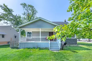 40 W 36th Pl, Steger, IL 60475 - Photo 1