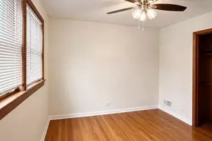 7809 S Christiana Ave S, Chicago, IL 60652 - Photo 9
