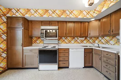 120 S Spruce Avenue #307, Wood Dale, IL 60191 - Photo 15