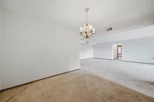 120 S Spruce Ave, Wood Dale, IL 60191 - Photo 21