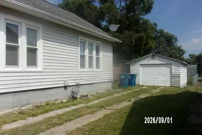 816 S Fifth Street S, Hoopeston, IL 60942 - Photo 3