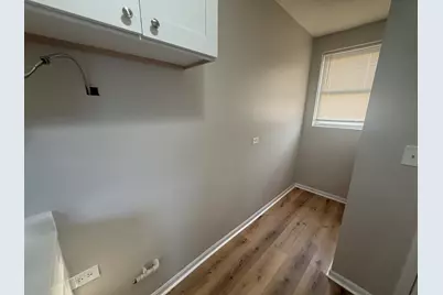 5011 W Cermak Road #15, Cicero, IL 60804 - Photo 7