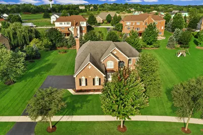 8 Prairie Landings Court, Hawthorn Woods, IL 60047 - Photo 3