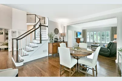 8 Prairie Landings Court, Hawthorn Woods, IL 60047 - Photo 9