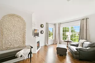 8 Prairie Landings Ct, Hawthorn Woods, IL 60047 - Photo 27