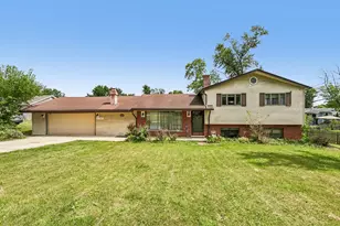 2N435 Pleasant Ave, Glen Ellyn, IL 60137 - Photo 1