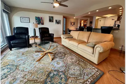 300 N State Street #2609, Chicago, IL 60654 - Photo 7