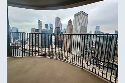 300 N State Street #2609, Chicago, IL 60654 - Photo 11