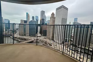 300 N State St, Chicago, IL 60654 - Photo 11