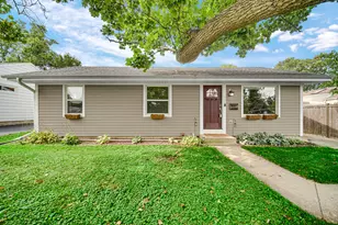 1106 Sumner St, Wheaton, IL 60189 - Photo 3